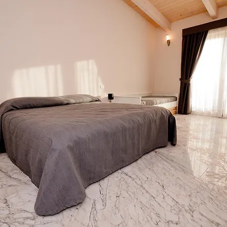 Tenuta Variselle Bed & Breakfast