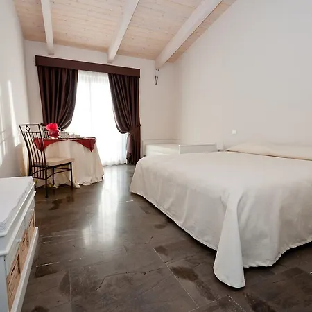 Nocleg ze śniadaniem Tenuta Variselle *